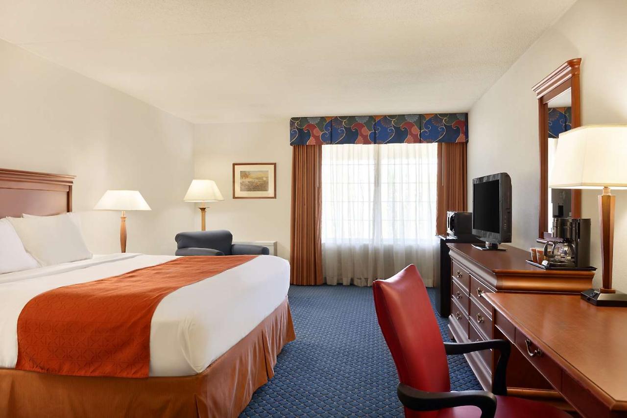 Country Inn & Suites By Radisson, Fredericksburg South I-95 , Va Exterior photo